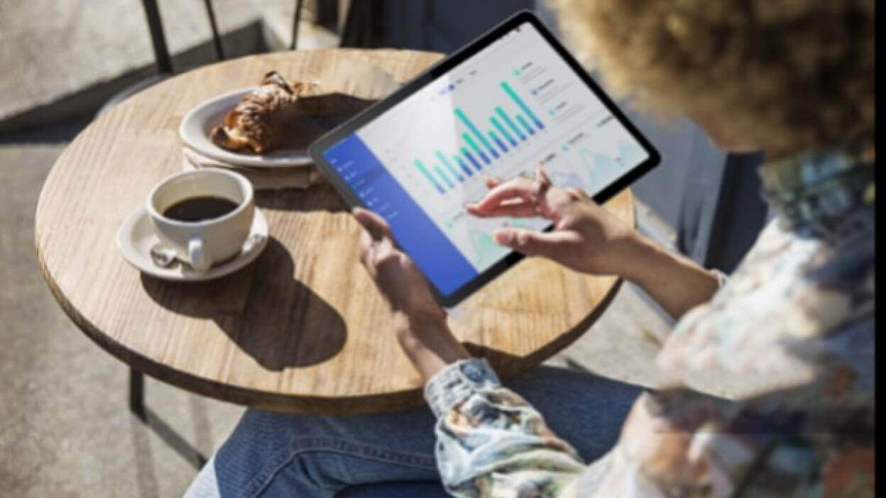 TCL accompagne les papas adeptes de nouvelles technologies avec ses nouveautés NXTPAPER