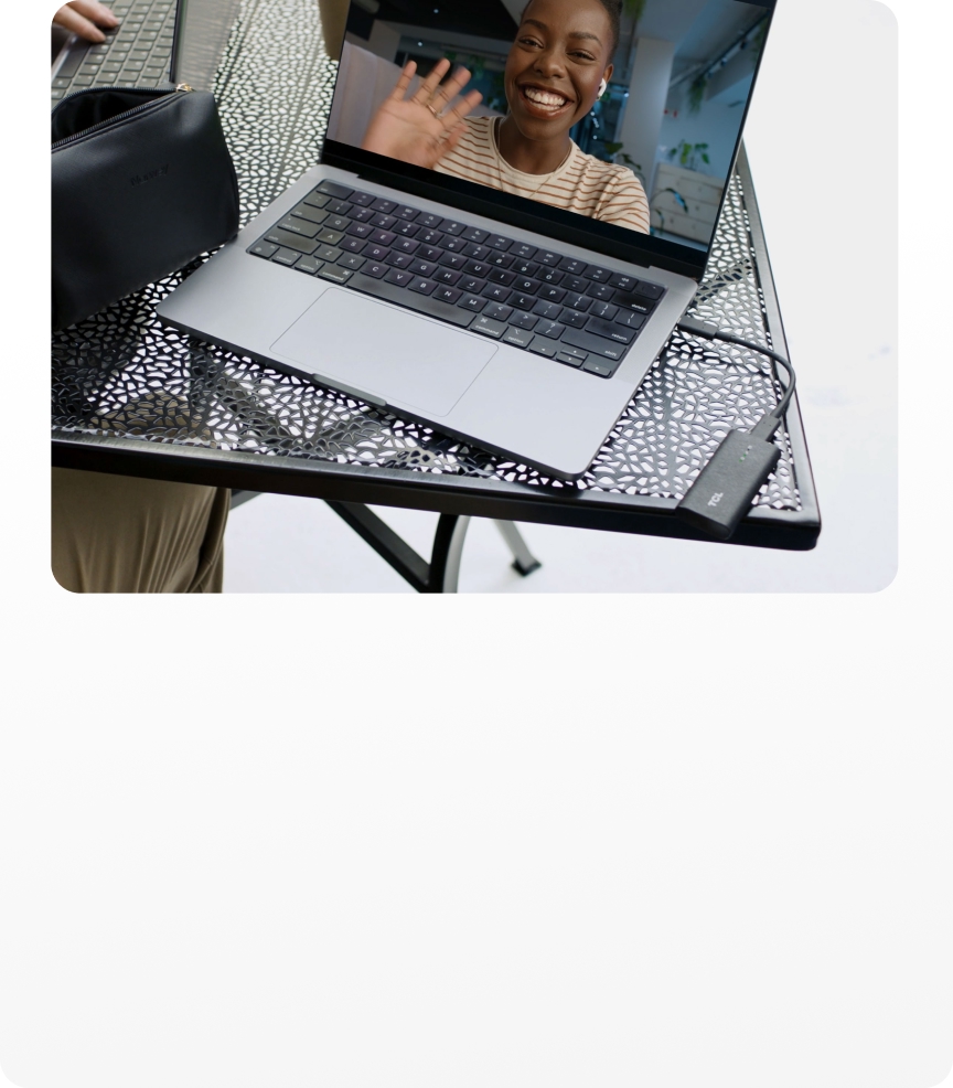 TCL LINKPORT IK511 Seamless On-the-Go Connectivity